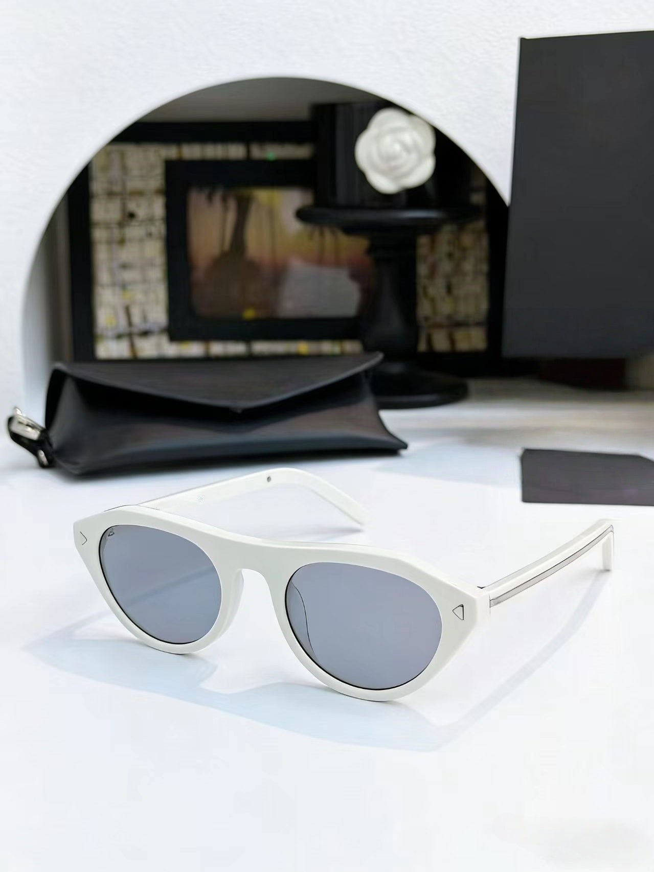 Round frame sunglasses, fashionable sunglasses E1062