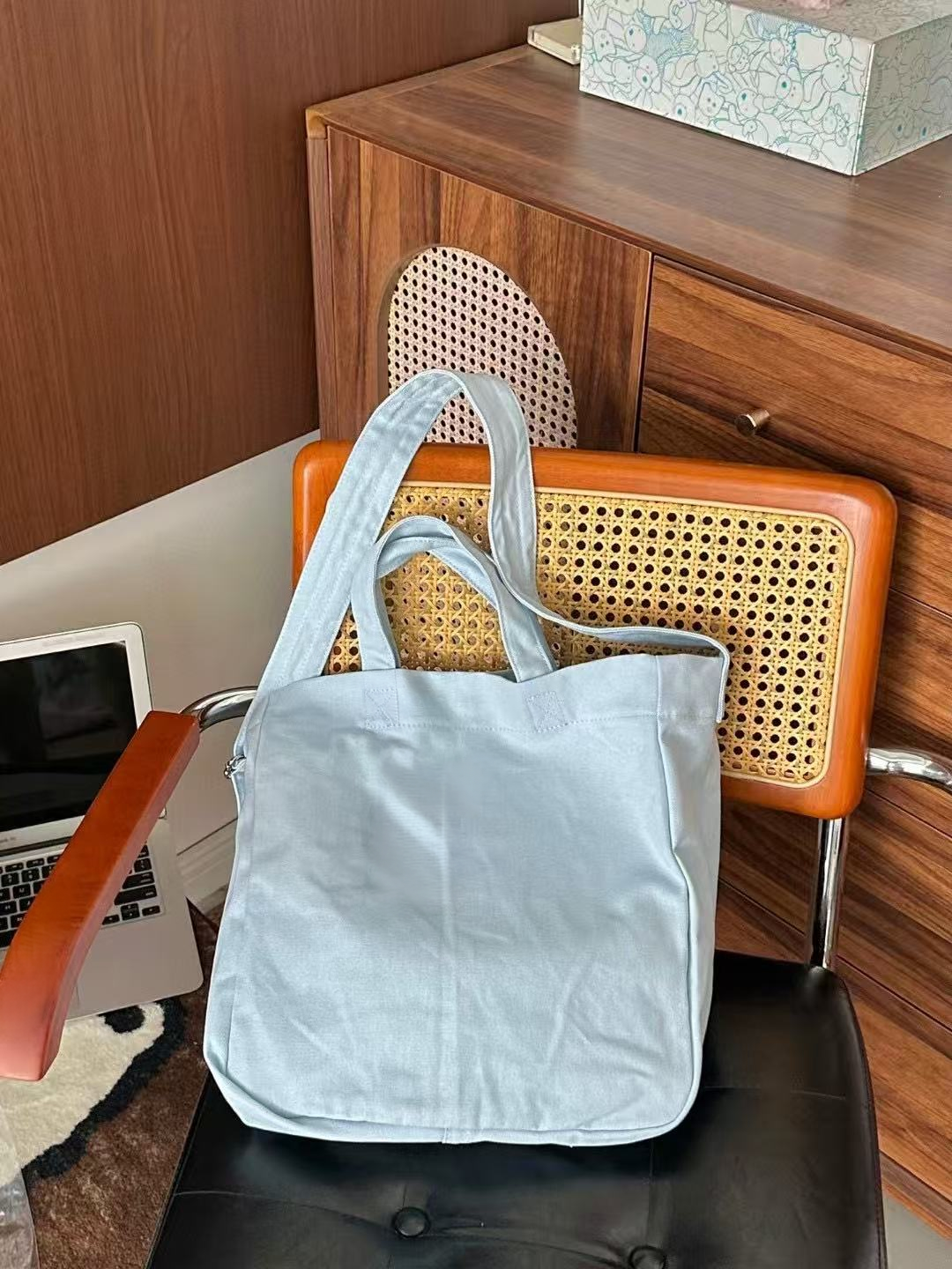 Handheld single shoulder large capacity commuting bag E1333