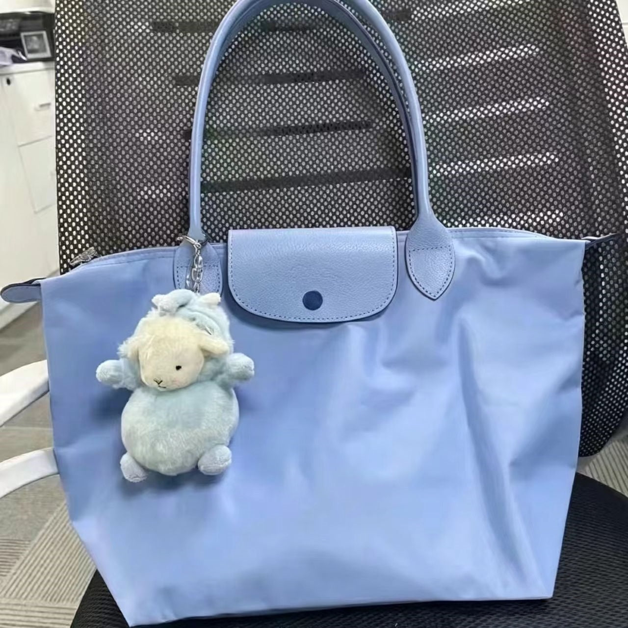 Large capacity portable tote bag  E1357