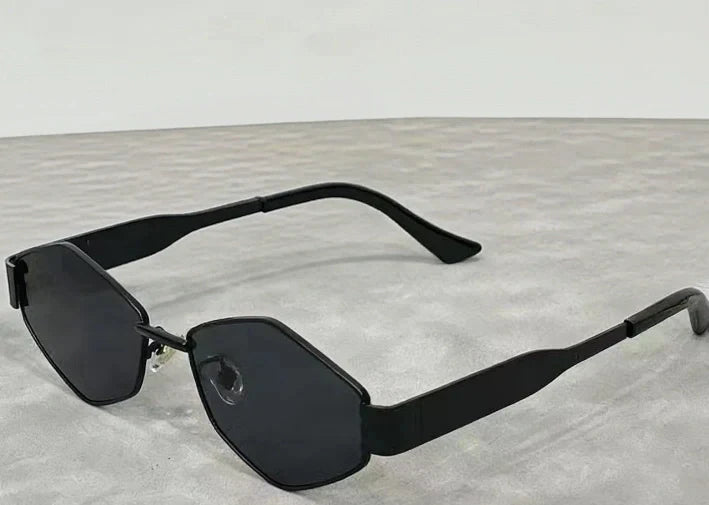 Sun shading sunglasses with diamond shaped small frame glasses  E1049