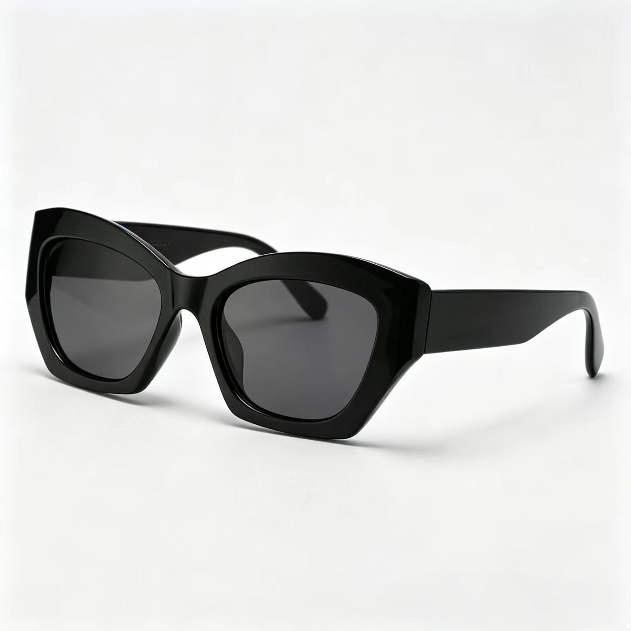 Fashionable and versatile blackout sunglasses, personalized and trendy E1116