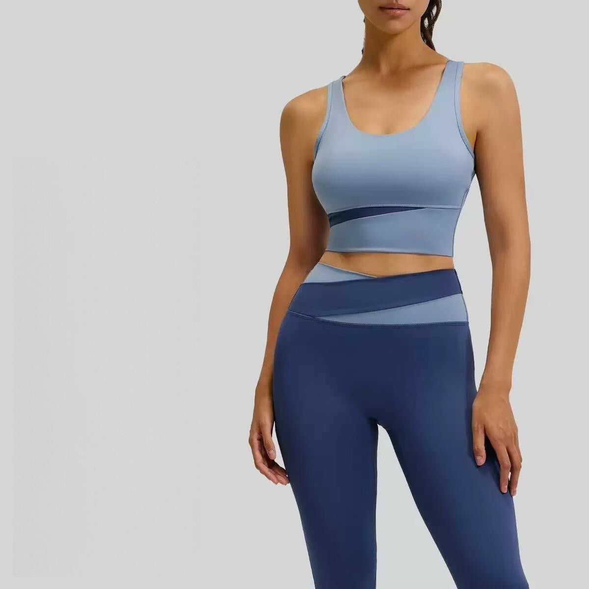 Sports suit with color blocking, high waist and slimming effect E1036