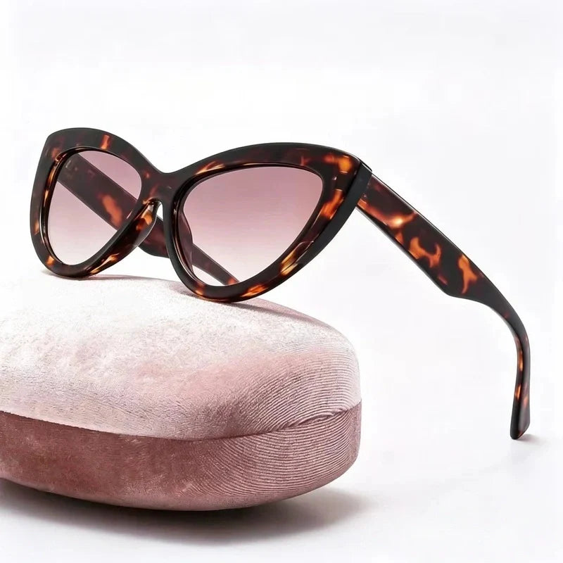 Men's and women's large frame glasses, sunglasses, cat's eyes  E957