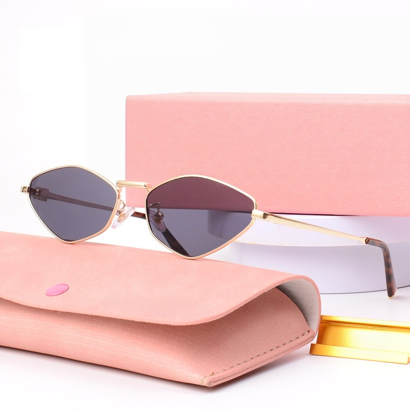 Versatile and fashionable blackout sunglasses E1048