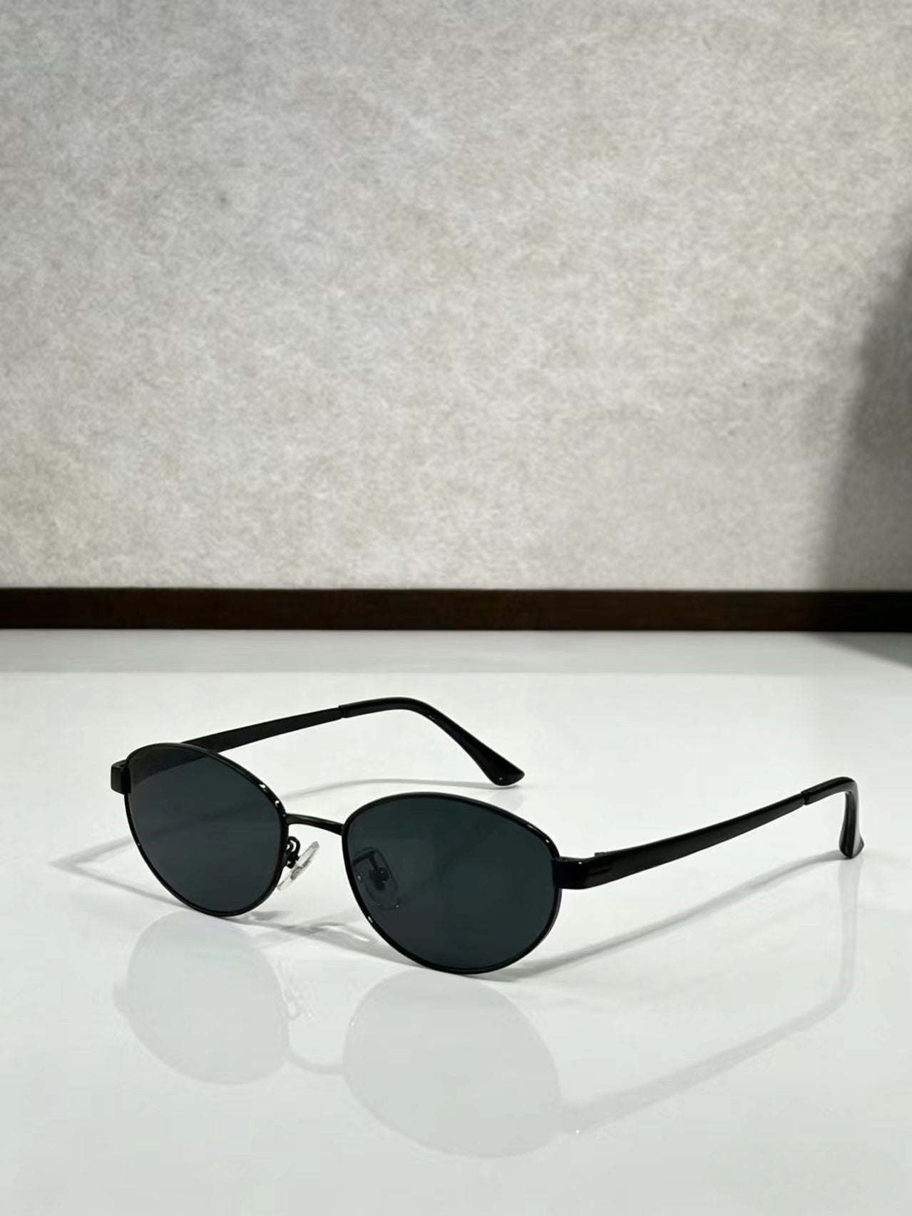 Retro oval frame sunglasses with a high-end and versatile feel  E1268