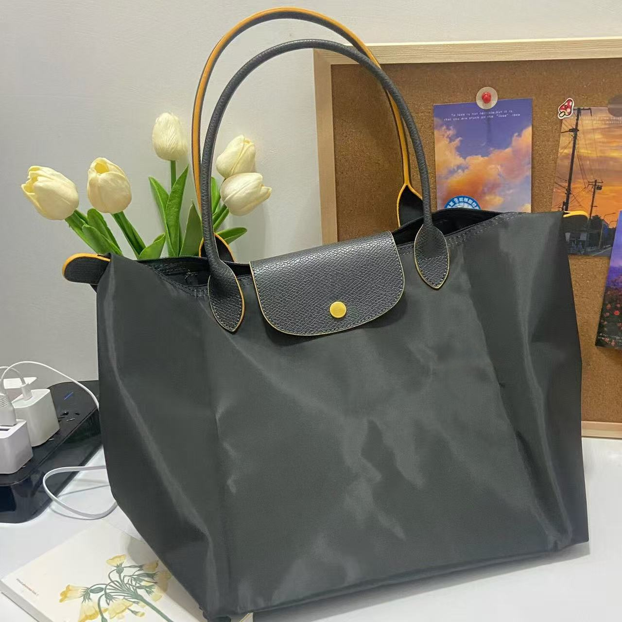 Large capacity portable tote bag  E1357