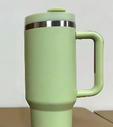 Simple large capacity insulated cup  E1355