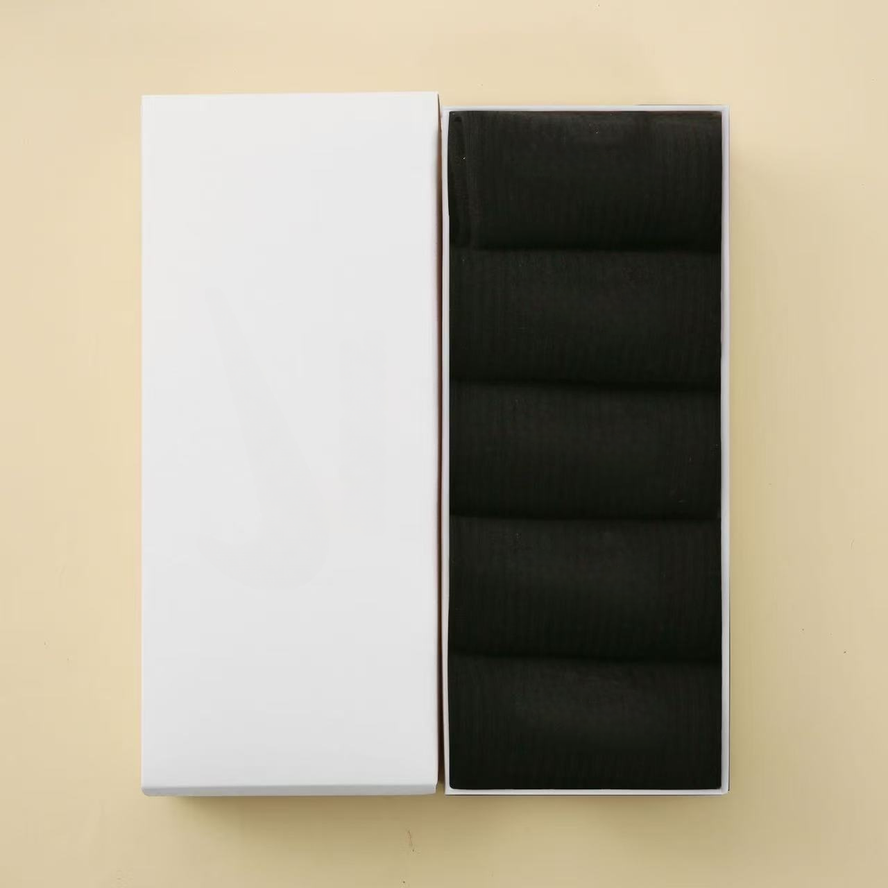 Leisure breathable sweat absorbing sports socks       E1297