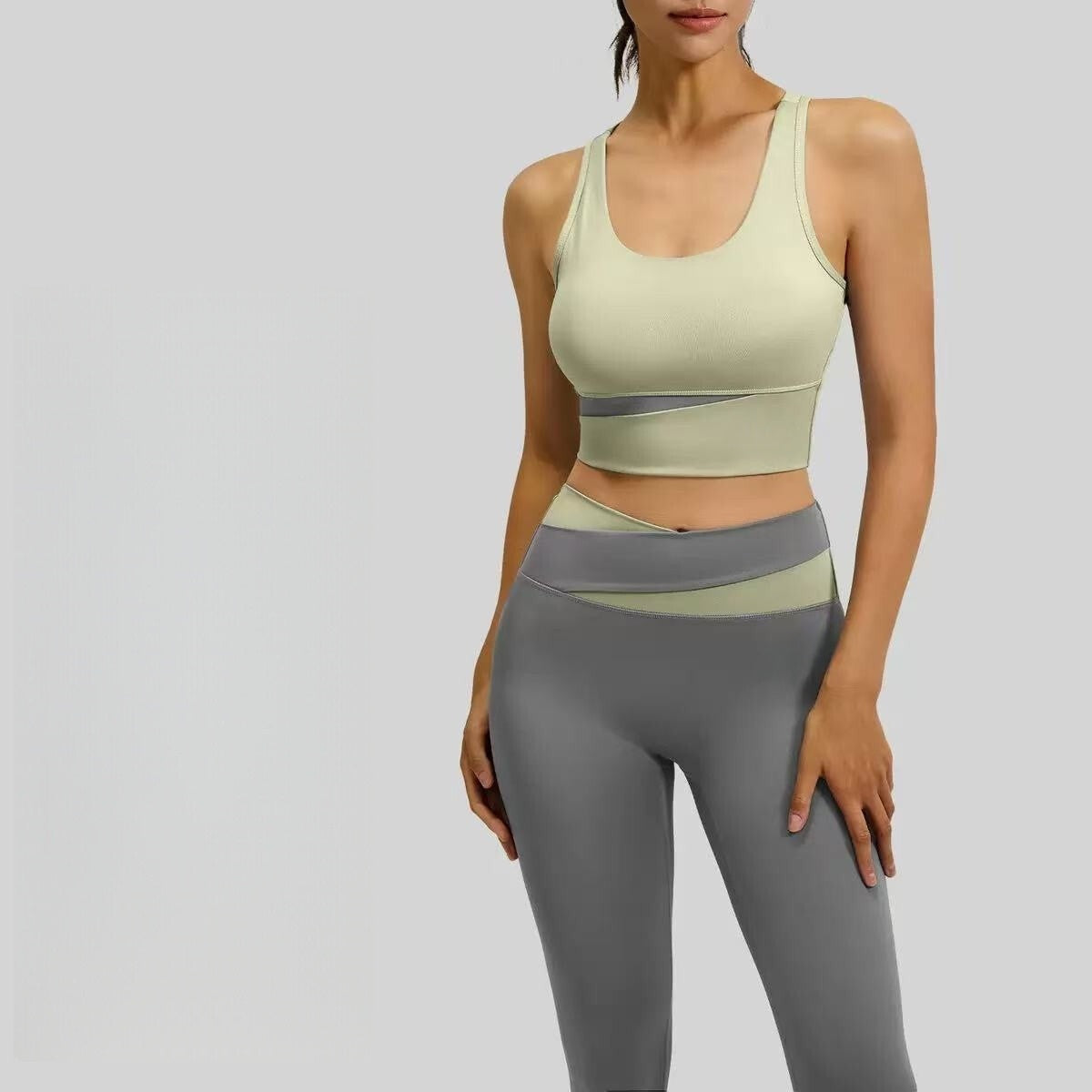 Sports suit with color blocking, high waist and slimming effect E1036