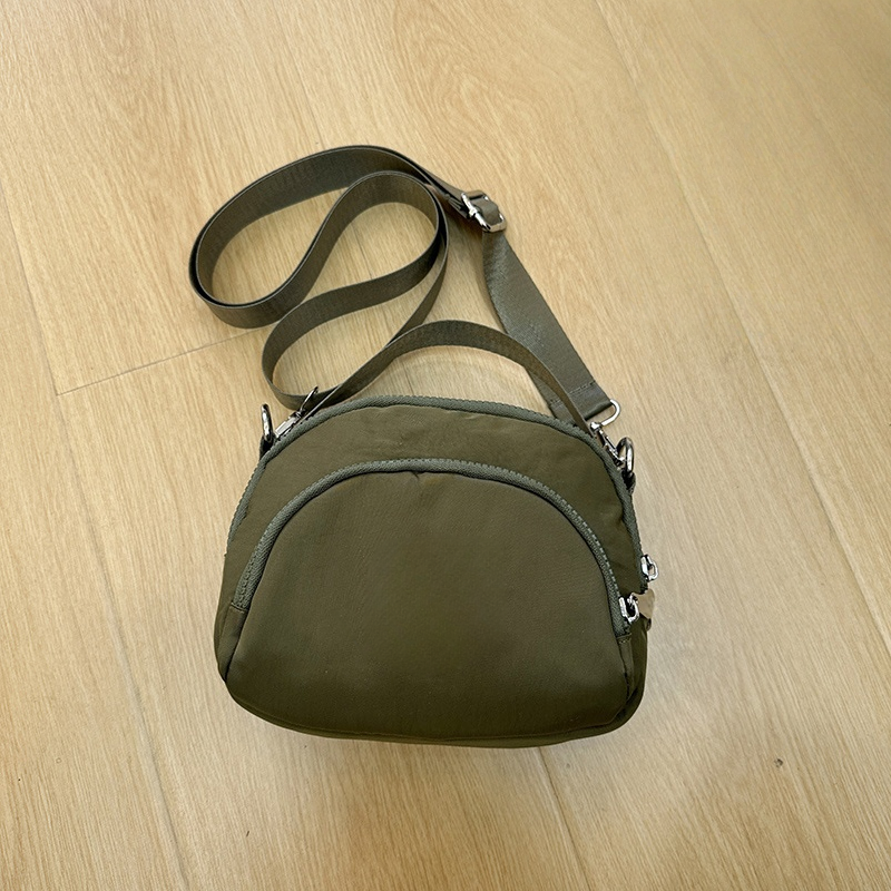 Simple and lightweight casual shoulder bag E1308