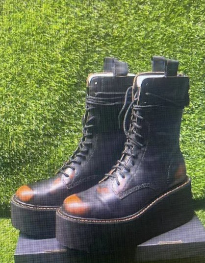 Thick soled women's lace up boots   E854