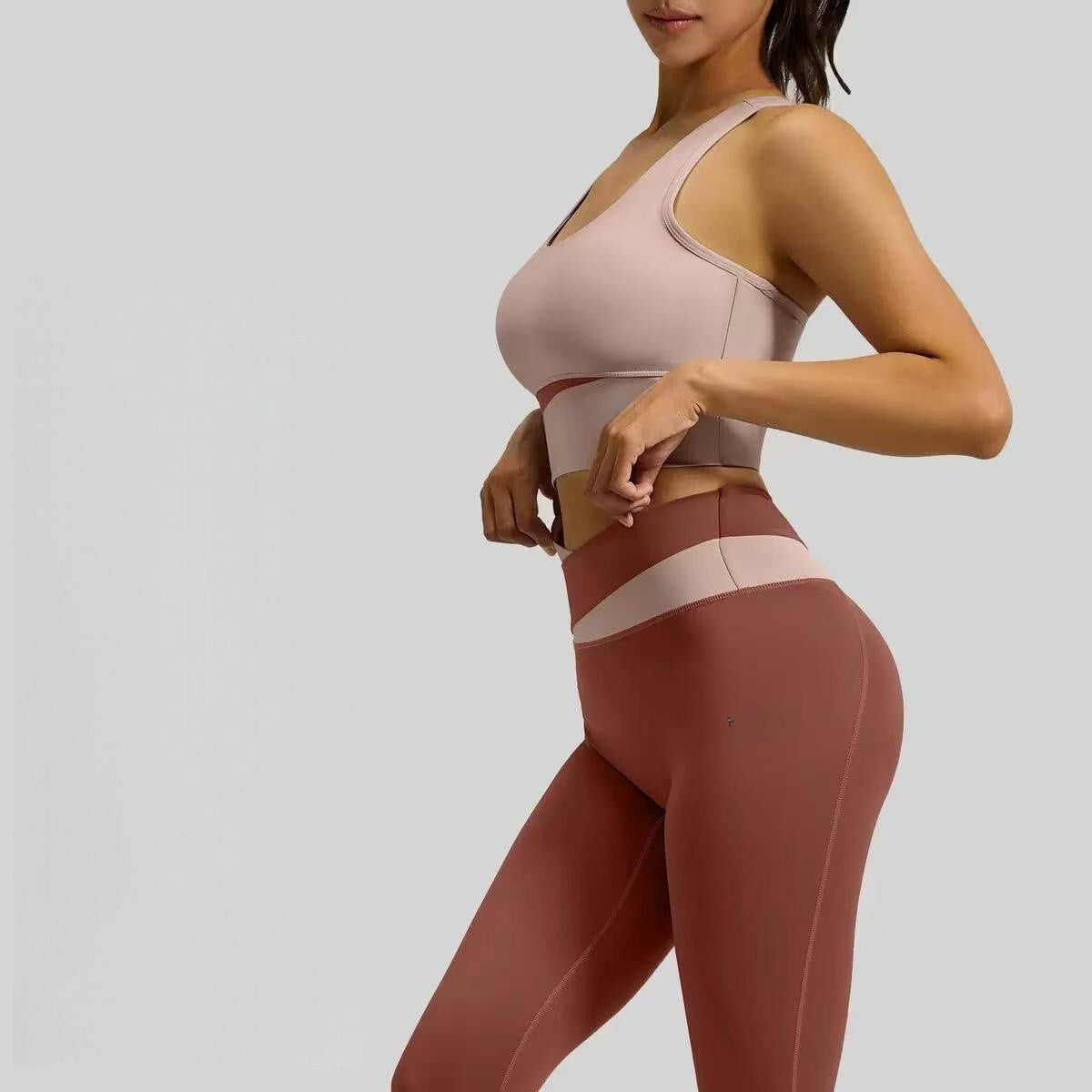 Sports suit with color blocking, high waist and slimming effect E1036